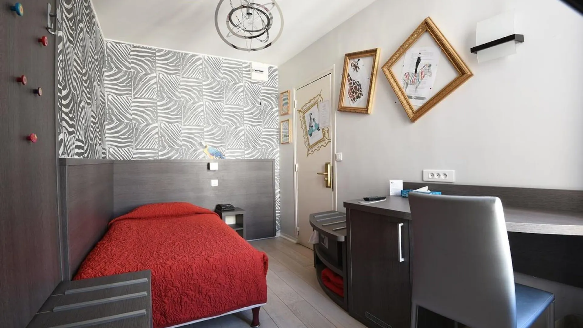 Amélie Hotel 2*
